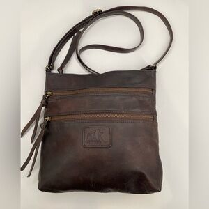 - Women's OAK Brown Leather Crossbody/Messenger Bag, quality leather